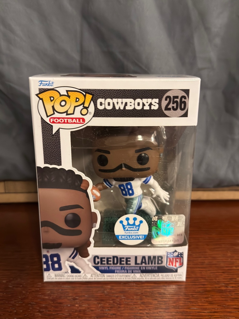 Funko Pop! Dallas Cowboys CeeDee Lamb #256 FunkoShop Exclusive